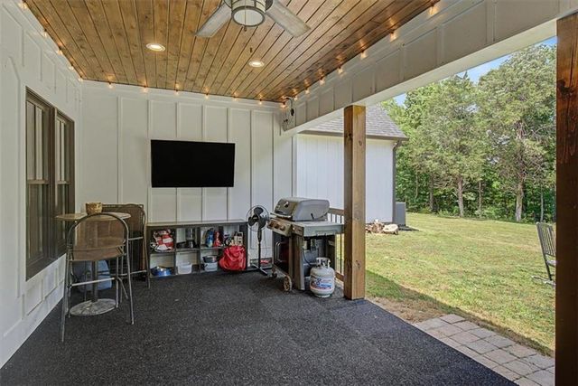 464 Lancaster Road SW, Adairsville, GA 30103