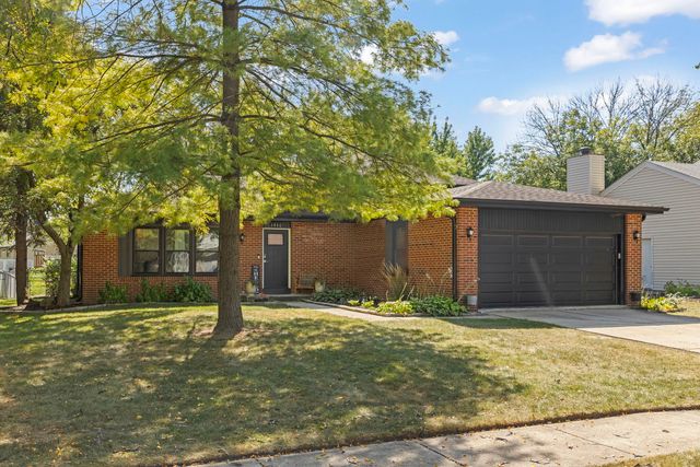 1416 Sunnybrook Drive 1416, Naperville, IL 60540