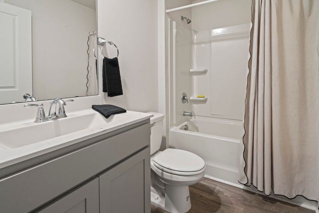 734 Woodland Farms Circle, Aynor, SC 29511