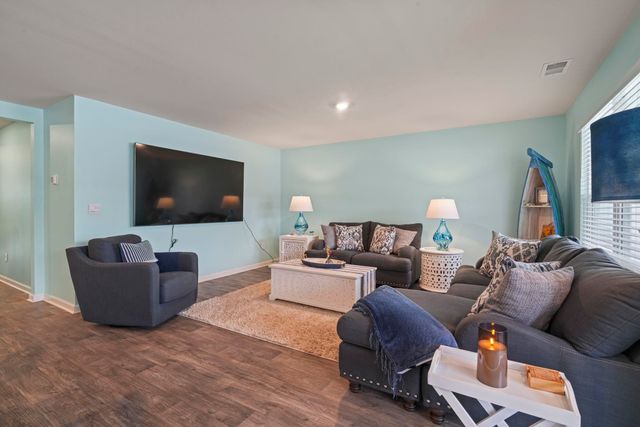 734 Woodland Farms Circle, Aynor, SC 29511