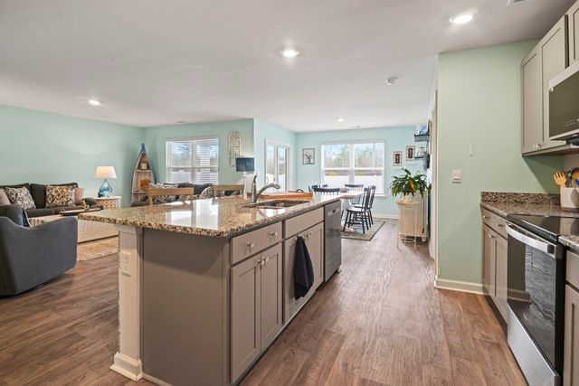 734 Woodland Farms Circle, Aynor, SC 29511