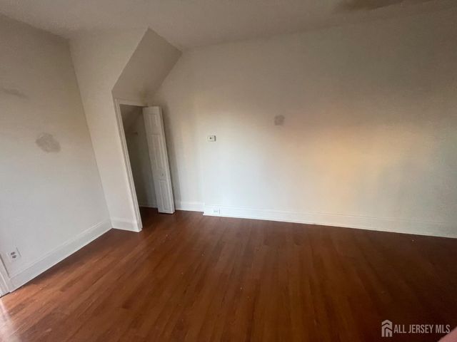 577 Rahway Avenue Studi, Woodbridge Proper, NJ 07095