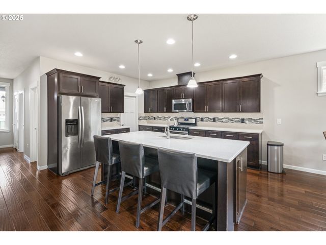 2517 SWEETWOOD Ct, Forest Grove, OR 97116