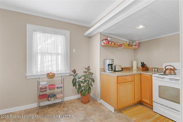 1709 S Pennsylvania Avenue, Lansing, MI 48910
