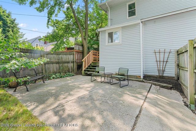 1709 S Pennsylvania Avenue, Lansing, MI 48910