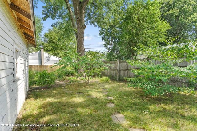 1709 S Pennsylvania Avenue, Lansing, MI 48910