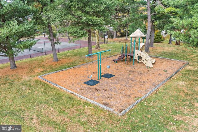 18906 LINDENHOUSE RD, Gaithersburg, MD 20879