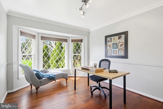 18906 LINDENHOUSE RD, Gaithersburg, MD 20879