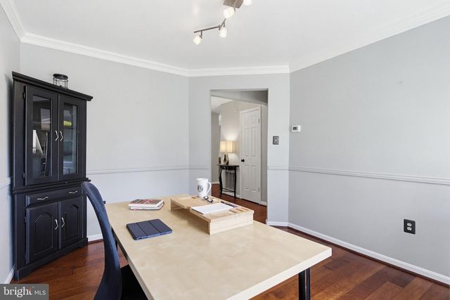 18906 LINDENHOUSE RD, Gaithersburg, MD 20879