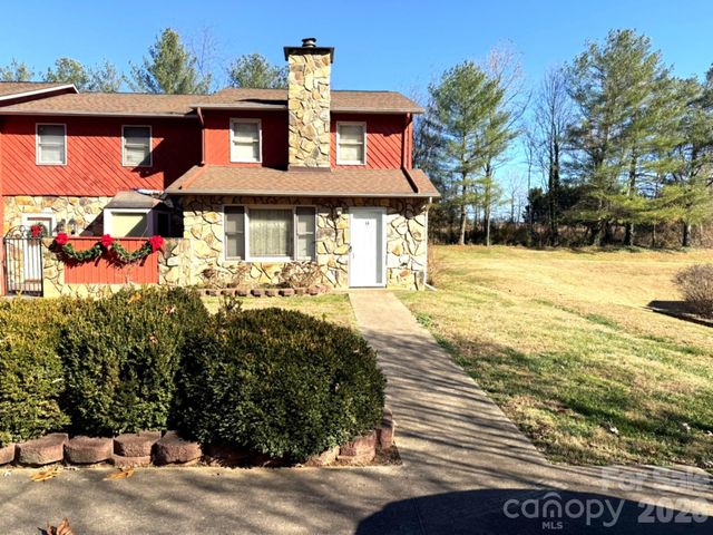 14 Stonelake Drive, Granite Falls, NC 28630