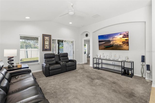 6641 BOULDER RUN LOOP, Wesley Chapel, FL 33545