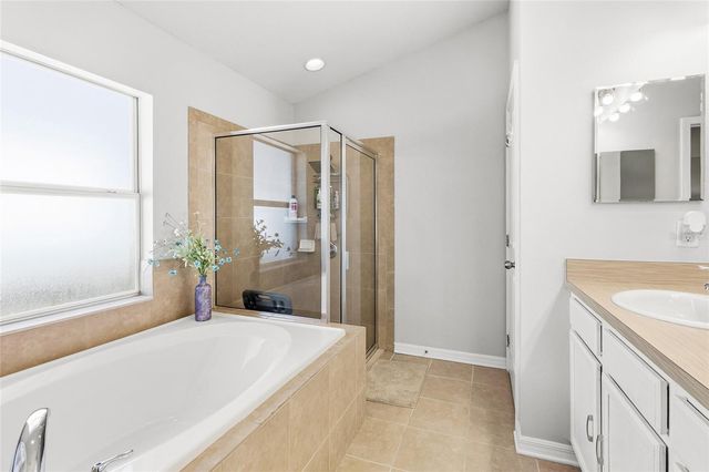 6641 BOULDER RUN LOOP, Wesley Chapel, FL 33545