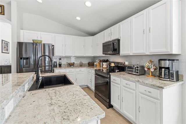 6641 BOULDER RUN LOOP, Wesley Chapel, FL 33545