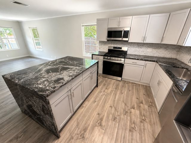 903 Moore Street, Mckinney, TX 75069