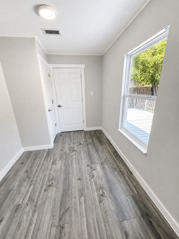 903 Moore Street, Mckinney, TX 75069