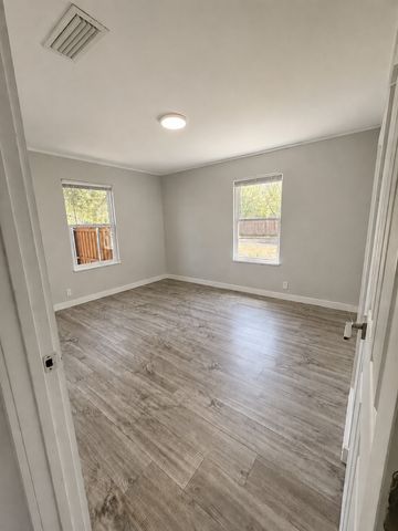 903 Moore Street, Mckinney, TX 75069