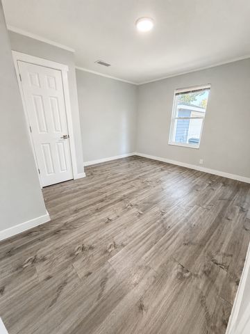 903 Moore Street, Mckinney, TX 75069