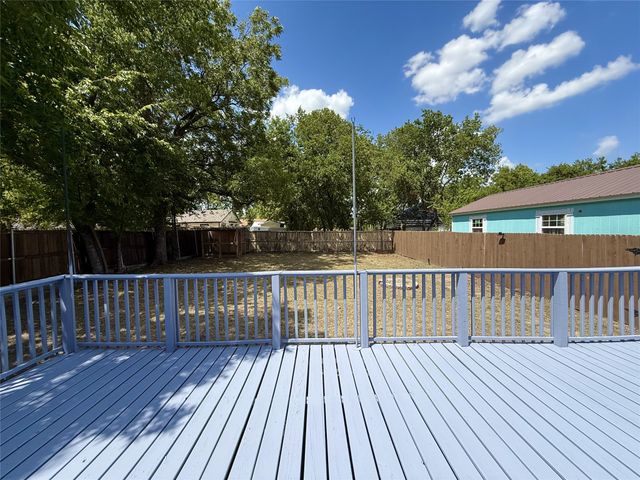903 Moore Street, Mckinney, TX 75069
