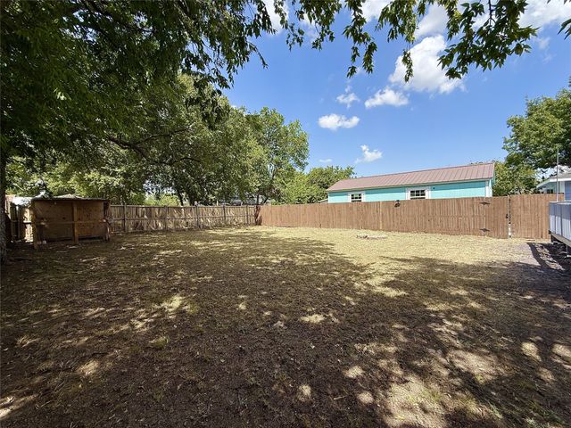 903 Moore Street, Mckinney, TX 75069
