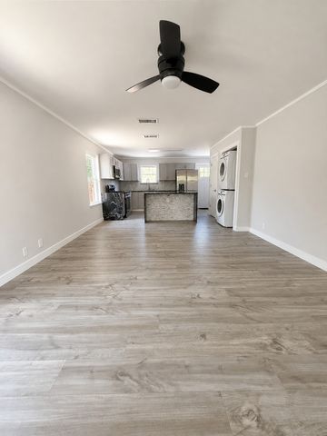 903 Moore Street, Mckinney, TX 75069