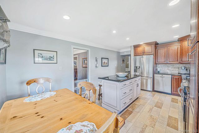 9 Rodney Street, Port Jefferson Station, NY 11776