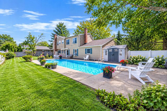 9 Rodney Street, Port Jefferson Station, NY 11776