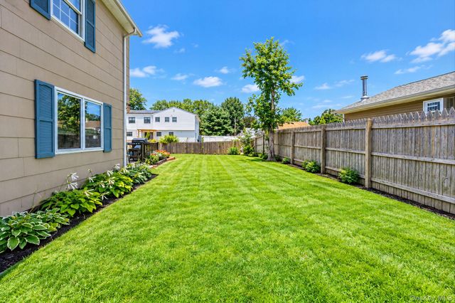 9 Rodney Street, Port Jefferson Station, NY 11776