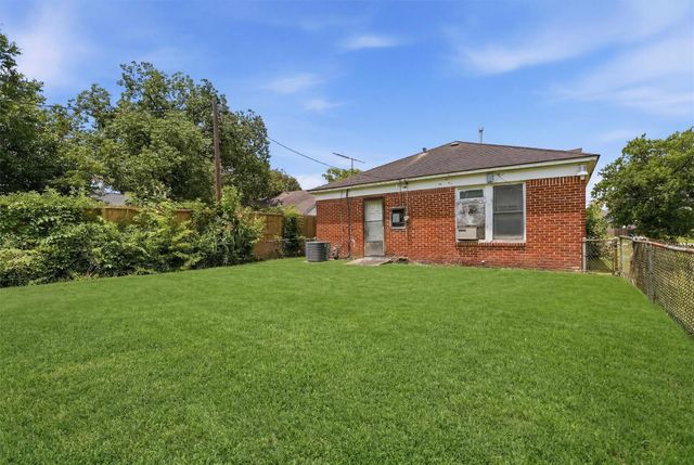 1518 Munger Street, Houston, TX 77023