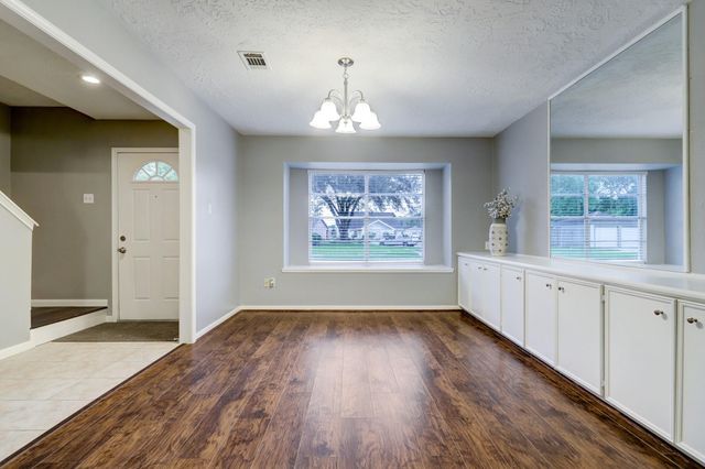 12346 Huntington Venture Drive, Houston, TX 77099