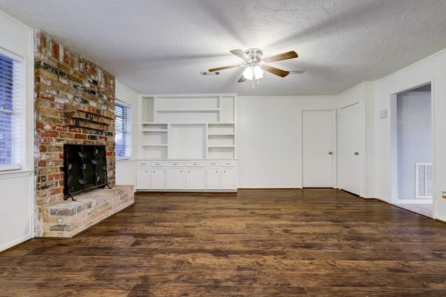 12346 Huntington Venture Drive, Houston, TX 77099