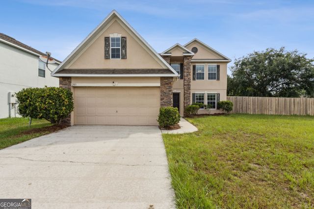 203 Pine Bluff Drive, Kingsland, GA 31548