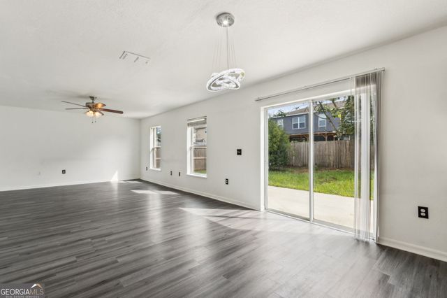 203 Pine Bluff Drive, Kingsland, GA 31548