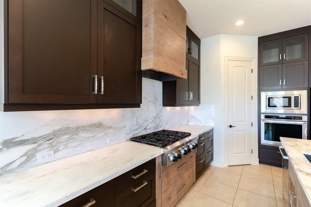 846 Coastal Court, League City, TX 77573