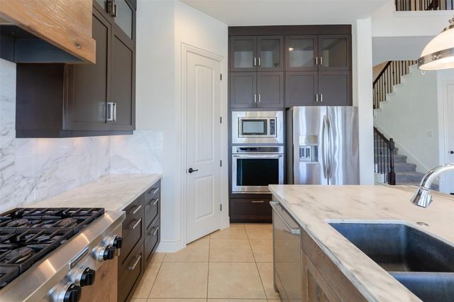 846 Coastal Court, League City, TX 77573