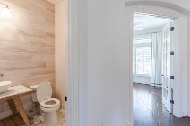 846 Coastal Court, League City, TX 77573