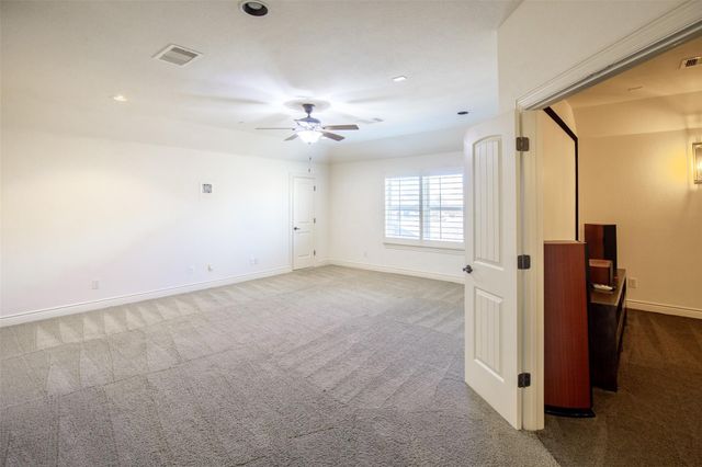 846 Coastal Court, League City, TX 77573