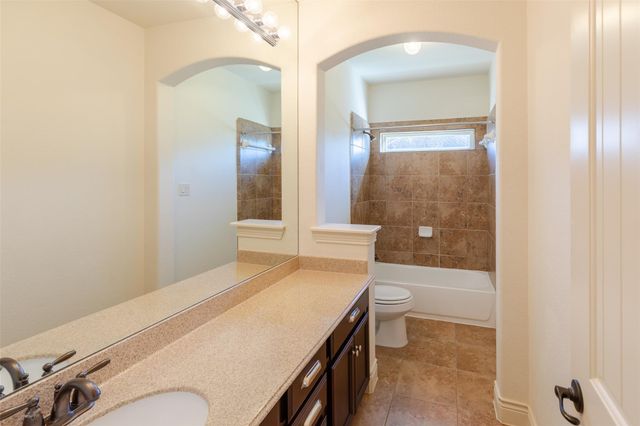 846 Coastal Court, League City, TX 77573