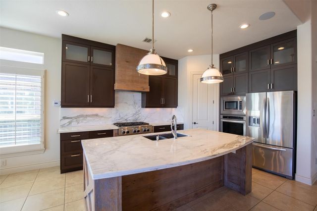 846 Coastal Court, League City, TX 77573