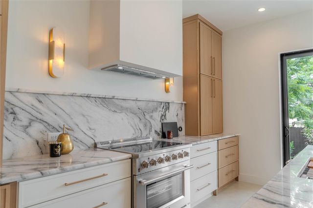 4414 W LAWN AVENUE, Tampa, FL 33611