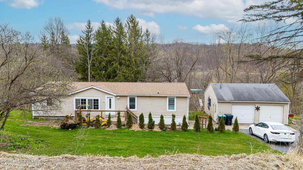 144 Kellum Road, Florida, NY 12137