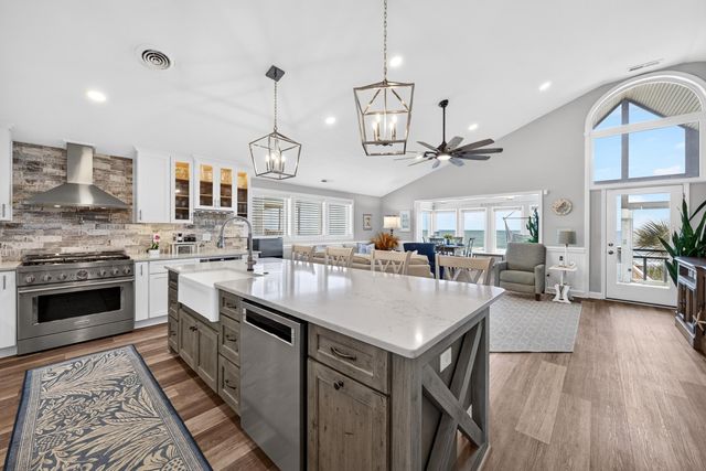 855 S Waccamaw Dr., Murrells Inlet, SC 29576