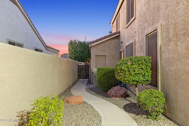 6773 W SONNET Drive, Glendale, AZ 85308