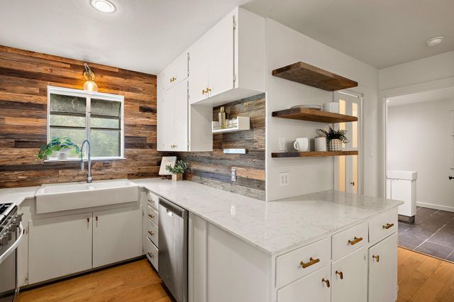 8508 Contour DR, Austin, TX 78757