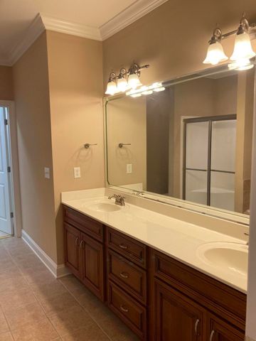 1005 Grey Oaks Lane, Chattanooga, TN 37421