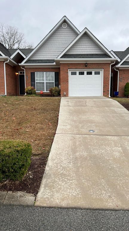 1005 Grey Oaks Lane, Chattanooga, TN 37421