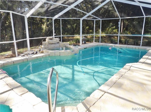 3452 W Birds Nest Drive, Beverly Hills, FL 34465