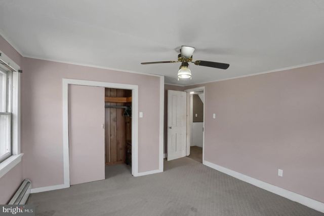 211 OAK ST, Lykens, PA 17048