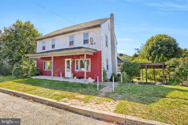 211 OAK ST, Lykens, PA 17048