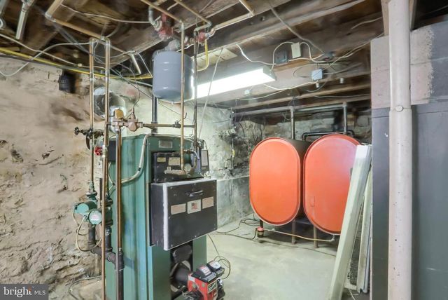 211 OAK ST, Lykens, PA 17048