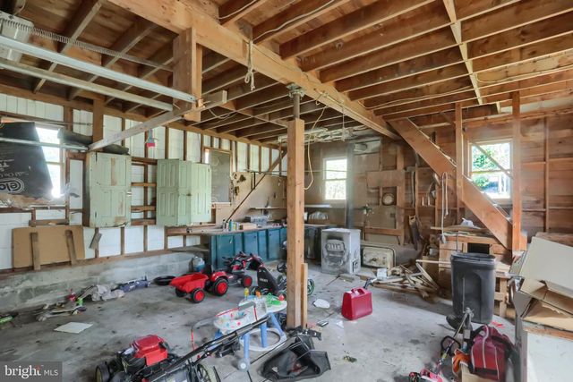 211 OAK ST, Lykens, PA 17048